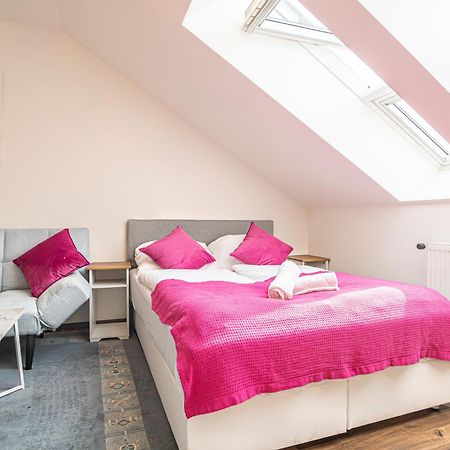 Airy Attic Apt.: Stylish Studio At Penzing Area 비엔나 외부 사진