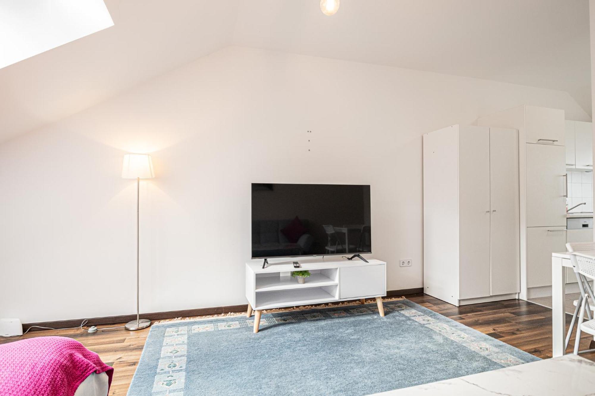 Airy Attic Apt.: Stylish Studio At Penzing Area 비엔나 외부 사진